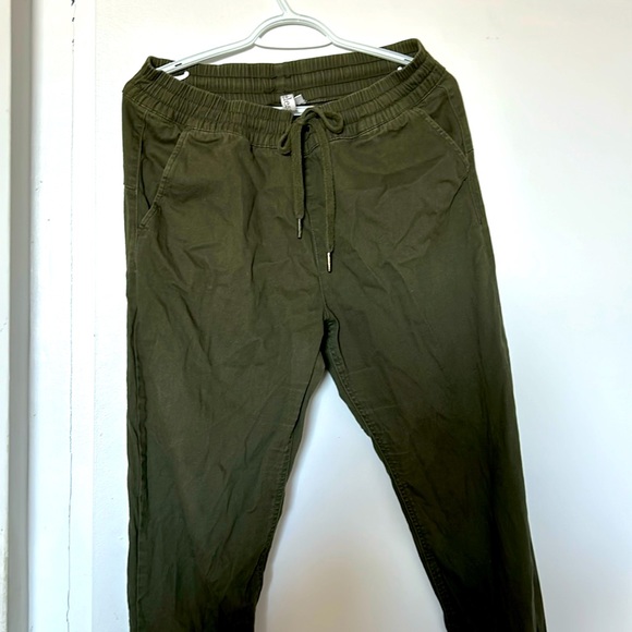 Green Pants with Elastic Ankles - Picture 2 of 4